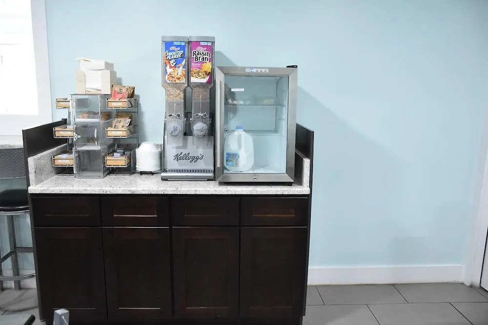 Destin Inn & Suites Hotel